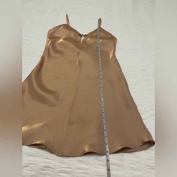 VINTAGE Vanity Fair Chemise Slip Gold Metallic Adjust Strap Bodycon Sleepwear - Picture 16 of 17